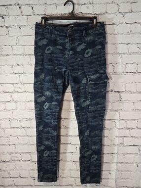 bebe Navy Blue Camo Cargo Mid Rise Skinny Jeans Size 8